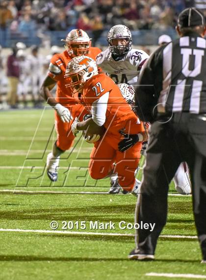 Thumbnail 3 in Cameron Yoe vs. Teague (UIL D3 Quarterfinal) photogallery.