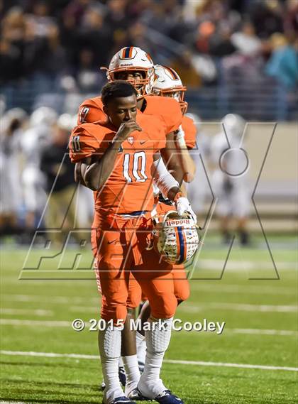 Thumbnail 2 in Cameron Yoe vs. Teague (UIL D3 Quarterfinal) photogallery.