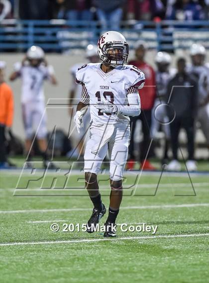 Thumbnail 3 in Cameron Yoe vs. Teague (UIL D3 Quarterfinal) photogallery.