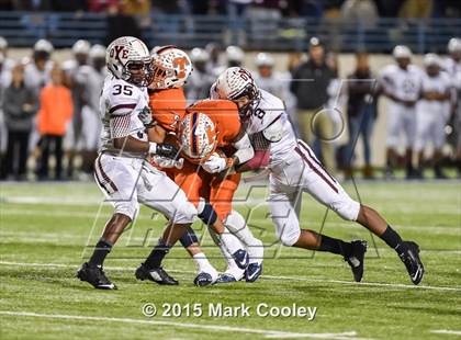 Thumbnail 2 in Cameron Yoe vs. Teague (UIL D3 Quarterfinal) photogallery.