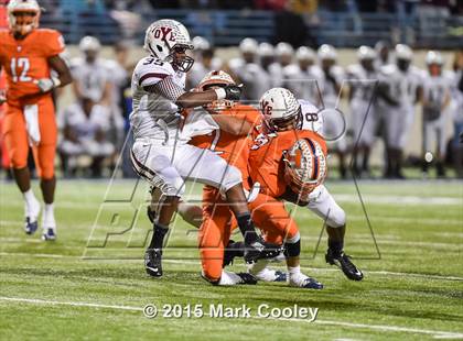 Thumbnail 1 in Cameron Yoe vs. Teague (UIL D3 Quarterfinal) photogallery.
