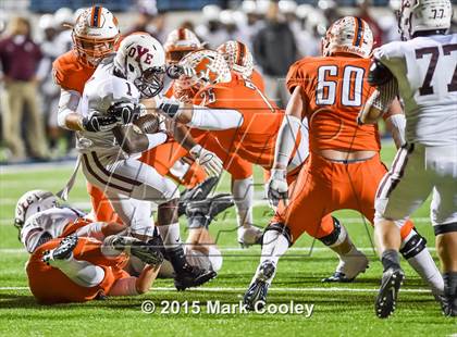 Thumbnail 1 in Cameron Yoe vs. Teague (UIL D3 Quarterfinal) photogallery.