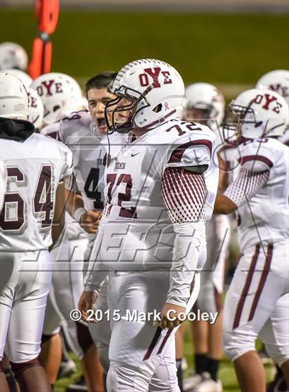 Thumbnail 2 in Cameron Yoe vs. Teague (UIL D3 Quarterfinal) photogallery.