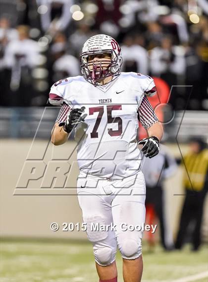 Thumbnail 2 in Cameron Yoe vs. Teague (UIL D3 Quarterfinal) photogallery.