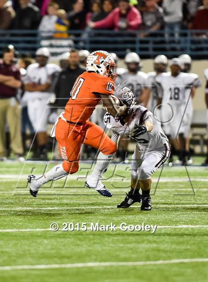 Thumbnail 2 in Cameron Yoe vs. Teague (UIL D3 Quarterfinal) photogallery.