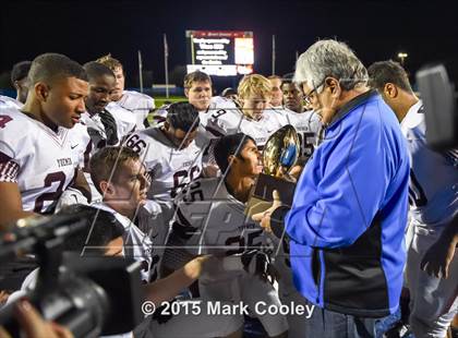 Thumbnail 2 in Cameron Yoe vs. Teague (UIL D3 Quarterfinal) photogallery.