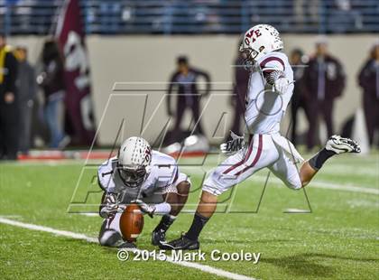 Thumbnail 1 in Cameron Yoe vs. Teague (UIL D3 Quarterfinal) photogallery.