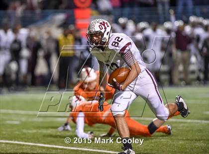 Thumbnail 2 in Cameron Yoe vs. Teague (UIL D3 Quarterfinal) photogallery.