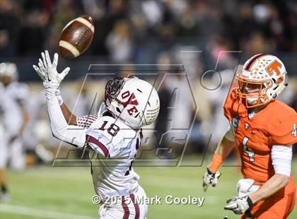 Thumbnail 3 in Cameron Yoe vs. Teague (UIL D3 Quarterfinal) photogallery.
