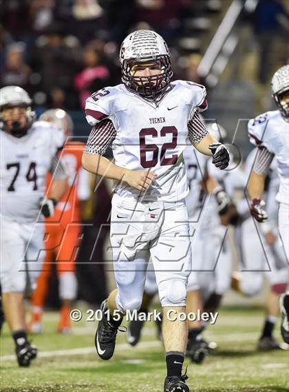 Thumbnail 2 in Cameron Yoe vs. Teague (UIL D3 Quarterfinal) photogallery.