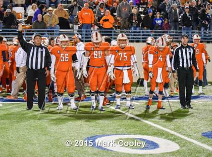 Thumbnail 2 in Cameron Yoe vs. Teague (UIL D3 Quarterfinal) photogallery.
