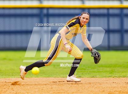 Thumbnail 2 in Liberty @ Hardin-Jefferson photogallery.