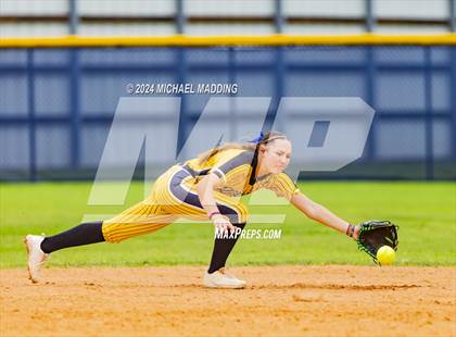 Thumbnail 1 in Liberty @ Hardin-Jefferson photogallery.