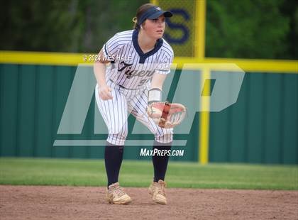 Thumbnail 3 in Millington Central @ Arlington photogallery.