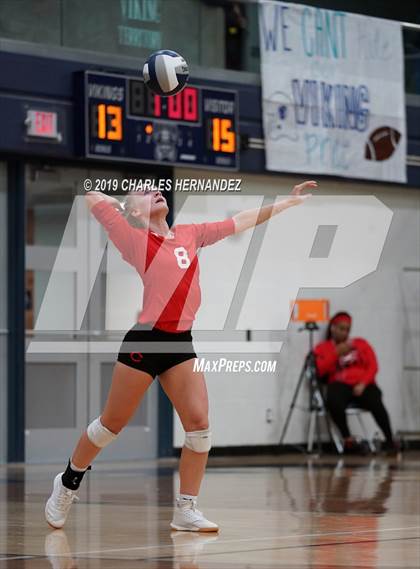 Thumbnail 2 in Splendora vs. Carthage (UIL 4A Regional Semifinal) photogallery.
