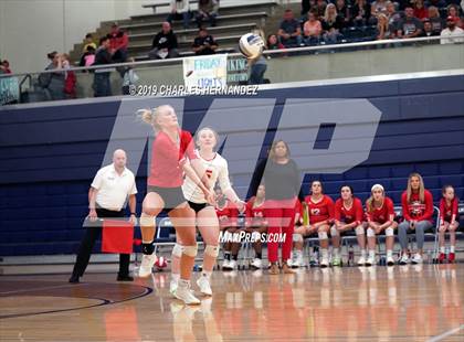 Thumbnail 3 in Splendora vs. Carthage (UIL 4A Regional Semifinal) photogallery.