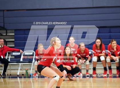 Thumbnail 1 in Splendora vs. Carthage (UIL 4A Regional Semifinal) photogallery.
