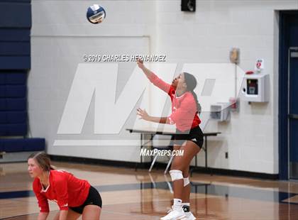 Thumbnail 1 in Splendora vs. Carthage (UIL 4A Regional Semifinal) photogallery.