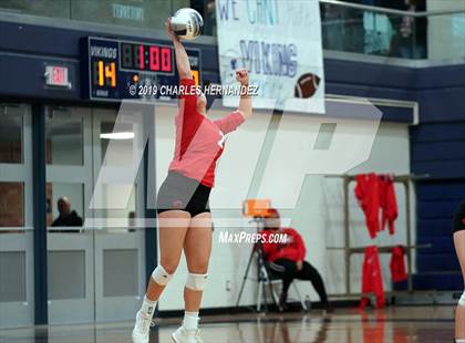 Thumbnail 3 in Splendora vs. Carthage (UIL 4A Regional Semifinal) photogallery.