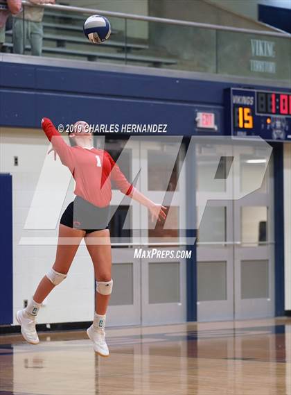 Thumbnail 3 in Splendora vs. Carthage (UIL 4A Regional Semifinal) photogallery.