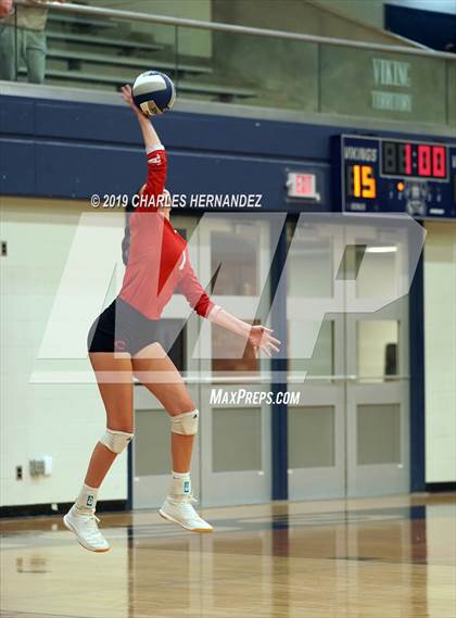 Thumbnail 2 in Splendora vs. Carthage (UIL 4A Regional Semifinal) photogallery.
