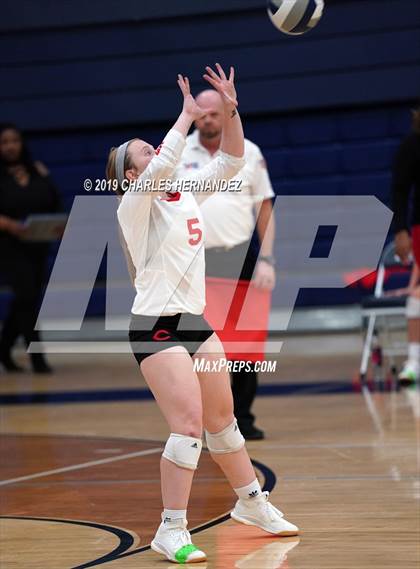 Thumbnail 2 in Splendora vs. Carthage (UIL 4A Regional Semifinal) photogallery.