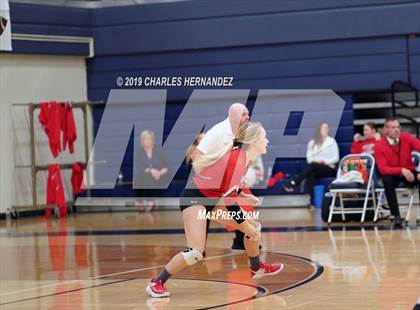 Thumbnail 1 in Splendora vs. Carthage (UIL 4A Regional Semifinal) photogallery.