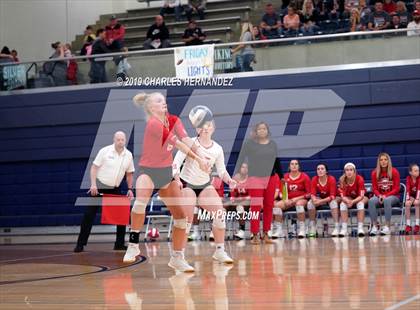 Thumbnail 1 in Splendora vs. Carthage (UIL 4A Regional Semifinal) photogallery.