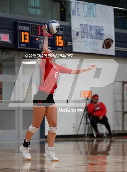 Thumbnail 1 in Splendora vs. Carthage (UIL 4A Regional Semifinal) photogallery.
