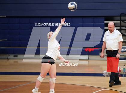 Thumbnail 2 in Splendora vs. Carthage (UIL 4A Regional Semifinal) photogallery.