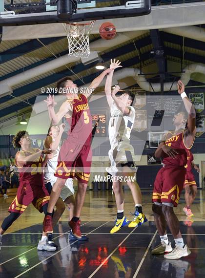 Thumbnail 2 in Liberty vs. Oak Ridge (Adidas Challenge) photogallery.