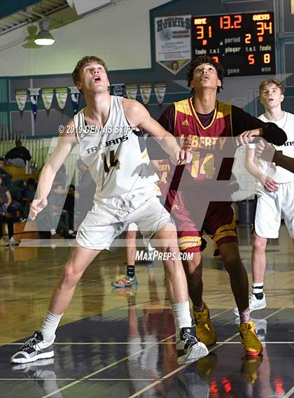 Thumbnail 3 in Liberty vs. Oak Ridge (Adidas Challenge) photogallery.