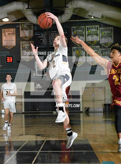 Thumbnail 2 in Liberty vs. Oak Ridge (Adidas Challenge) photogallery.