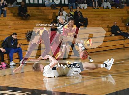 Thumbnail 3 in Liberty vs. Oak Ridge (Adidas Challenge) photogallery.