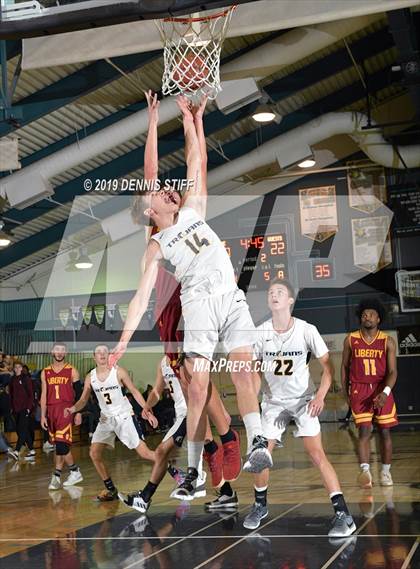 Thumbnail 3 in Liberty vs. Oak Ridge (Adidas Challenge) photogallery.