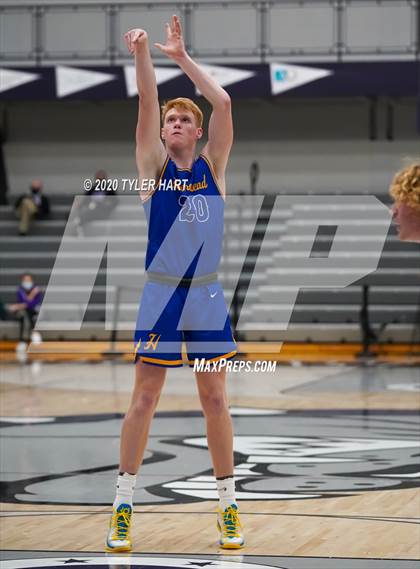 Thumbnail 1 in Cathedral vs. Homestead (Sneakers for Santa Shootout) photogallery.