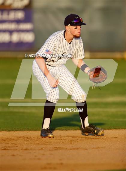 Thumbnail 3 in Paschal [R. L.] vs Keller (UIL 6A Bi-District Playoff Game 1) photogallery.