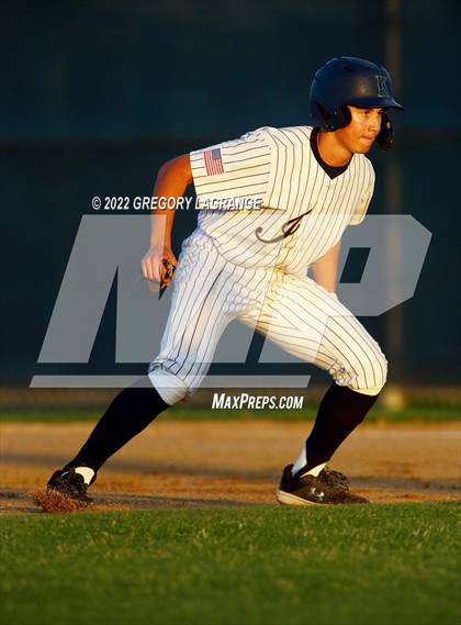 Thumbnail 1 in Paschal [R. L.] vs Keller (UIL 6A Bi-District Playoff Game 1) photogallery.