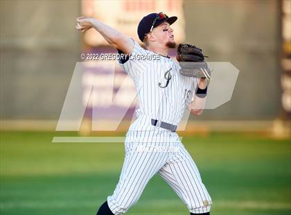 Thumbnail 1 in Paschal [R. L.] vs Keller (UIL 6A Bi-District Playoff Game 1) photogallery.