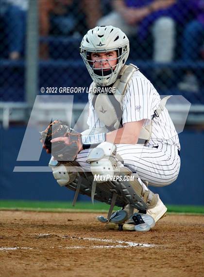 Thumbnail 3 in Paschal [R. L.] vs Keller (UIL 6A Bi-District Playoff Game 1) photogallery.