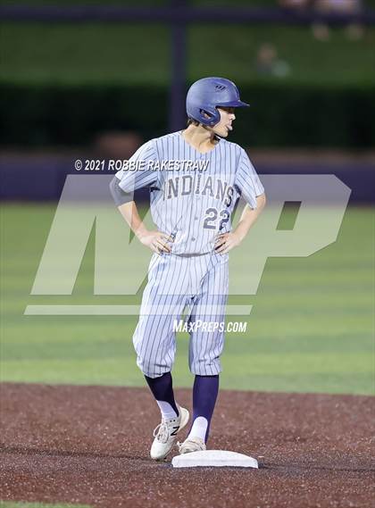 Thumbnail 2 in Southlake Carroll vs. Keller (UIL 6A Regional Finals Game 1) photogallery.