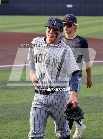Thumbnail 1 in Southlake Carroll vs. Keller (UIL 6A Regional Finals Game 1) photogallery.
