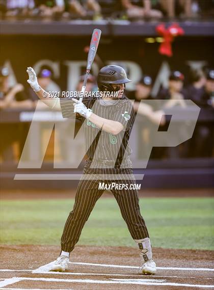 Thumbnail 2 in Southlake Carroll vs. Keller (UIL 6A Regional Finals Game 1) photogallery.