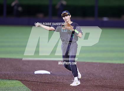 Thumbnail 2 in Southlake Carroll vs. Keller (UIL 6A Regional Finals Game 1) photogallery.
