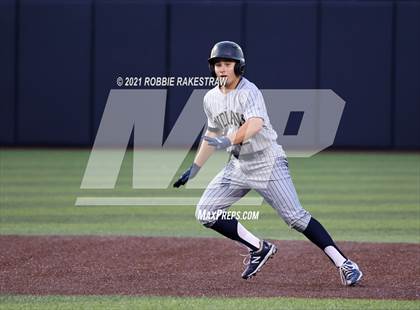 Thumbnail 1 in Southlake Carroll vs. Keller (UIL 6A Regional Finals Game 1) photogallery.