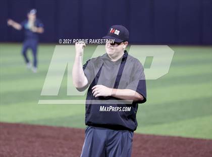 Thumbnail 1 in Southlake Carroll vs. Keller (UIL 6A Regional Finals Game 1) photogallery.