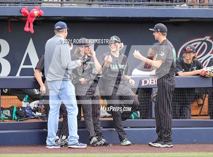 Thumbnail 1 in Southlake Carroll vs. Keller (UIL 6A Regional Finals Game 1) photogallery.