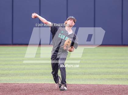 Thumbnail 2 in Southlake Carroll vs. Keller (UIL 6A Regional Finals Game 1) photogallery.