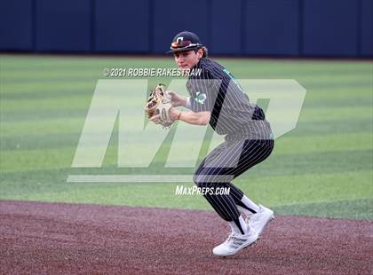 Thumbnail 1 in Southlake Carroll vs. Keller (UIL 6A Regional Finals Game 1) photogallery.