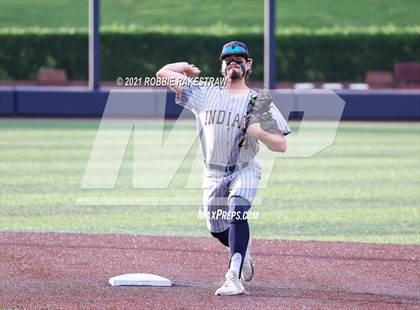 Thumbnail 2 in Southlake Carroll vs. Keller (UIL 6A Regional Finals Game 1) photogallery.